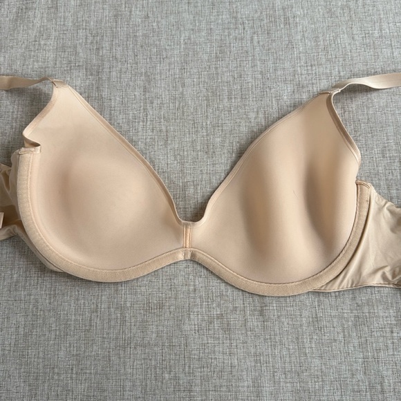 SKIMS Nude Weightless Scoop Bra Unlined Underwire Sand Nude size 32DDD - Picture 4 of 6